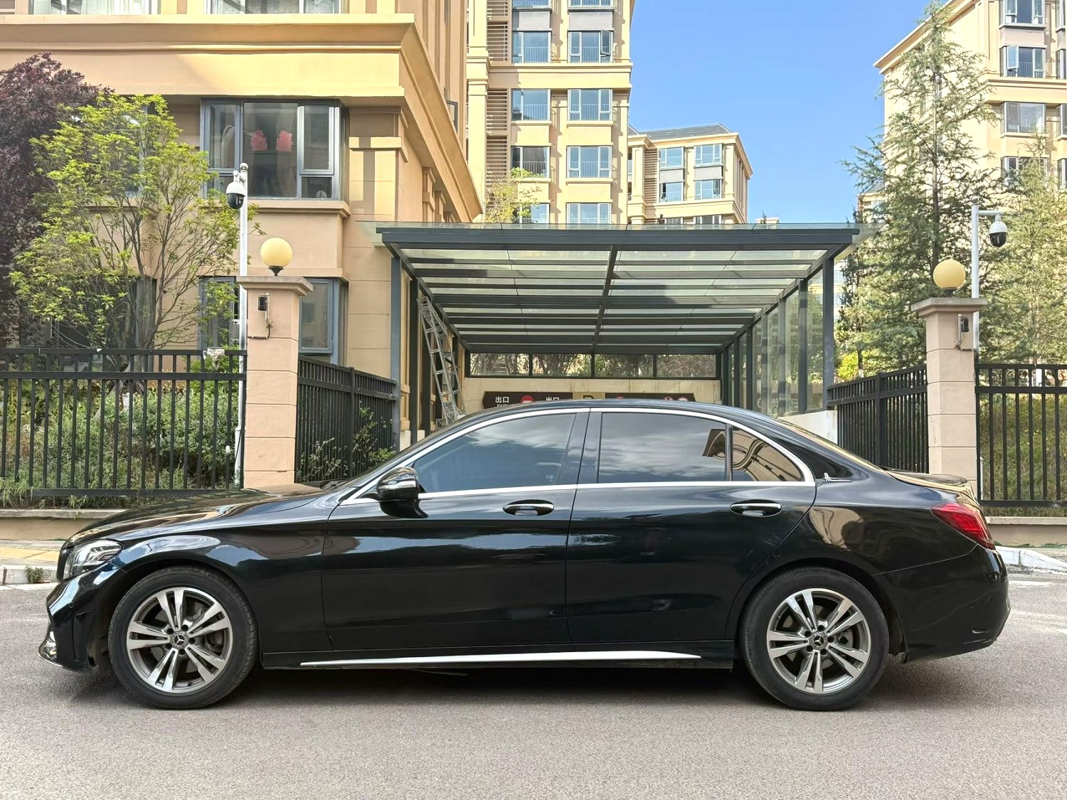2020 Benz C 200L - Main View