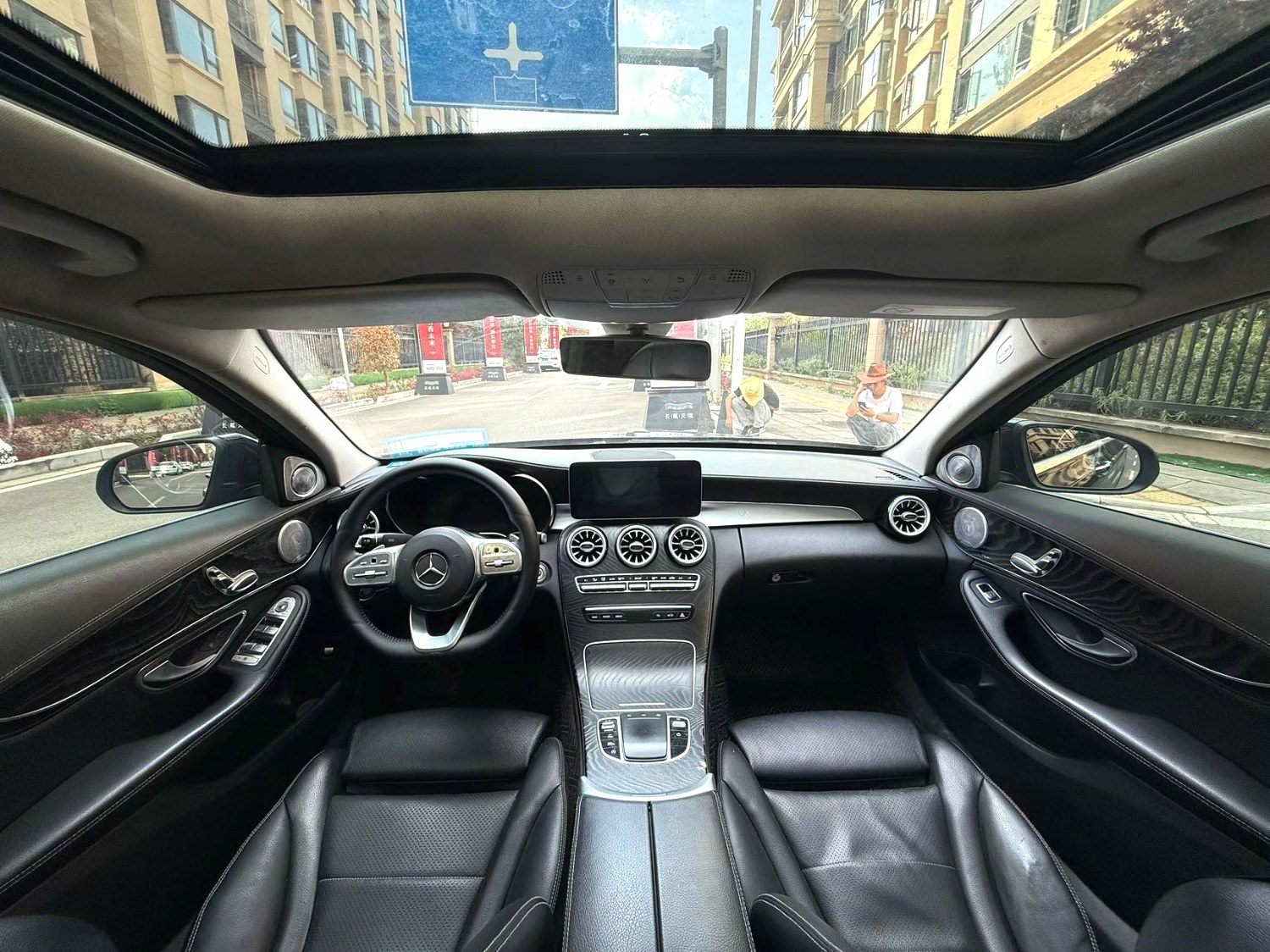 2020 Benz C 200L - Main View