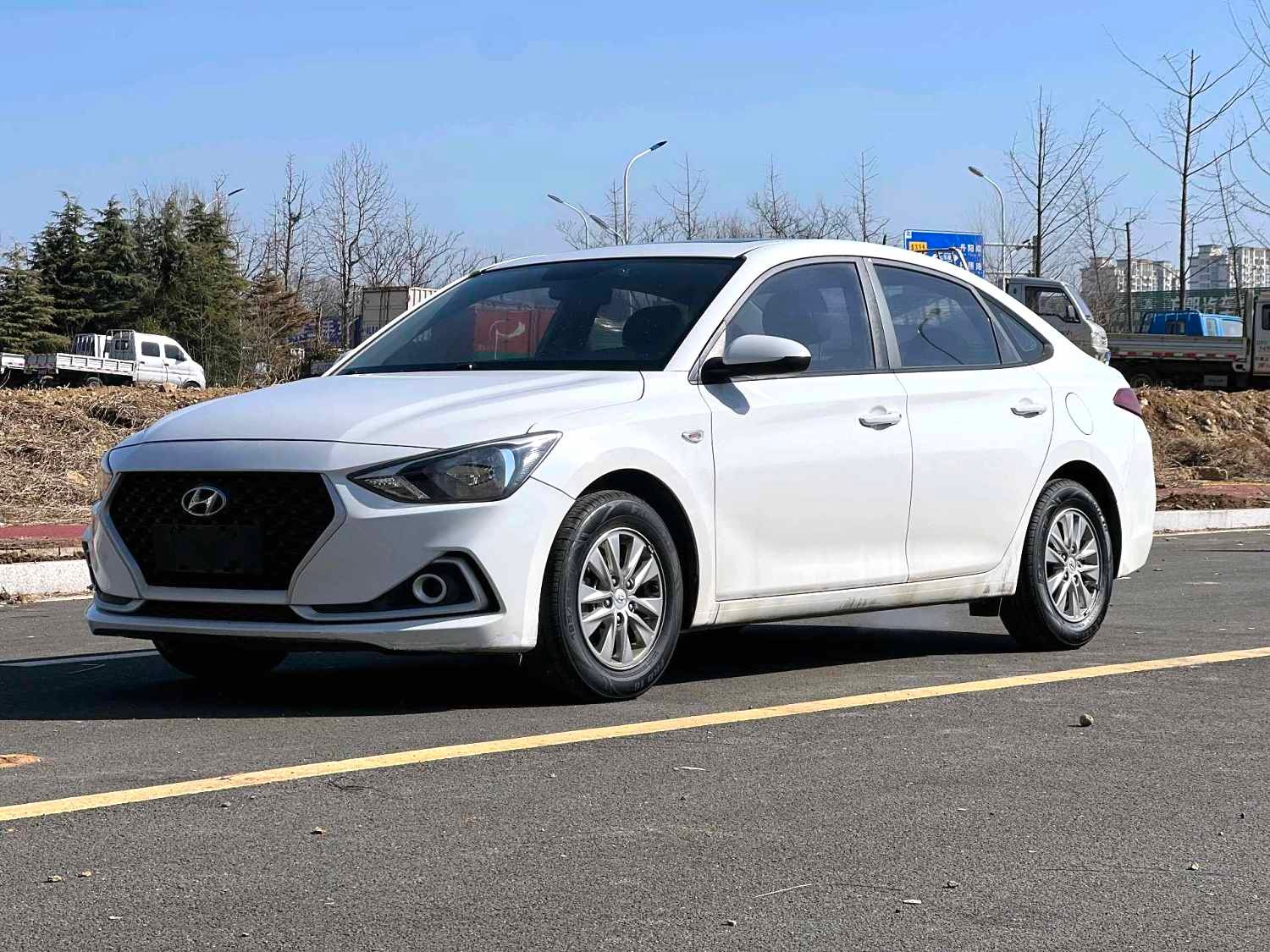 2017 Hyundai ELANTRA - Main View