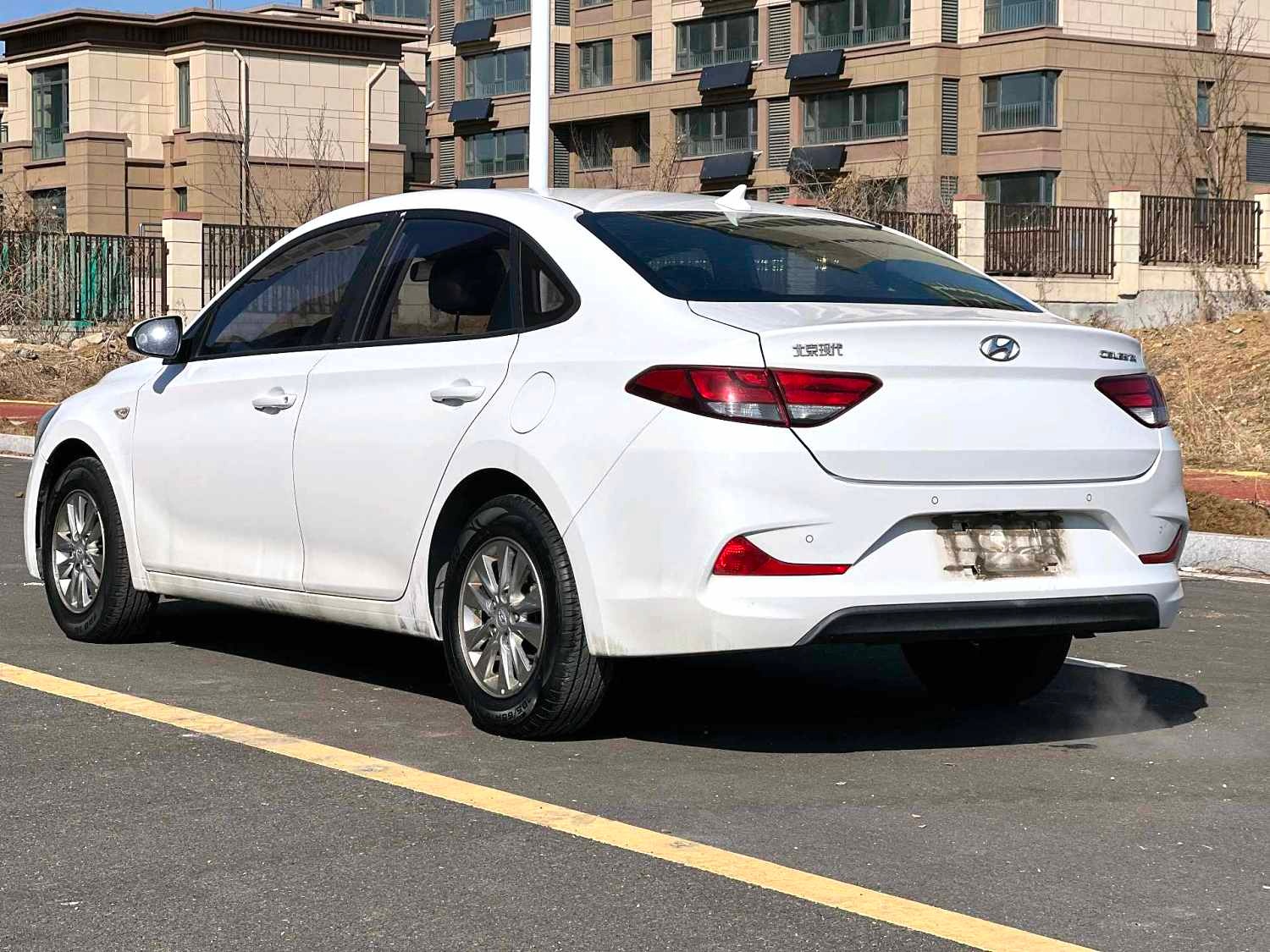 2017 Hyundai ELANTRA - Main View