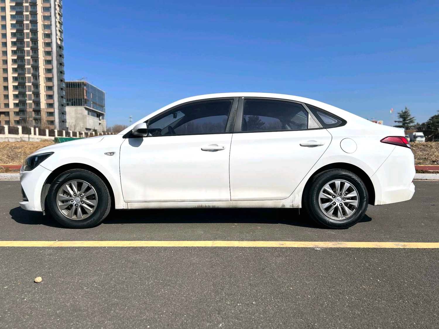 2017 Hyundai ELANTRA - Main View