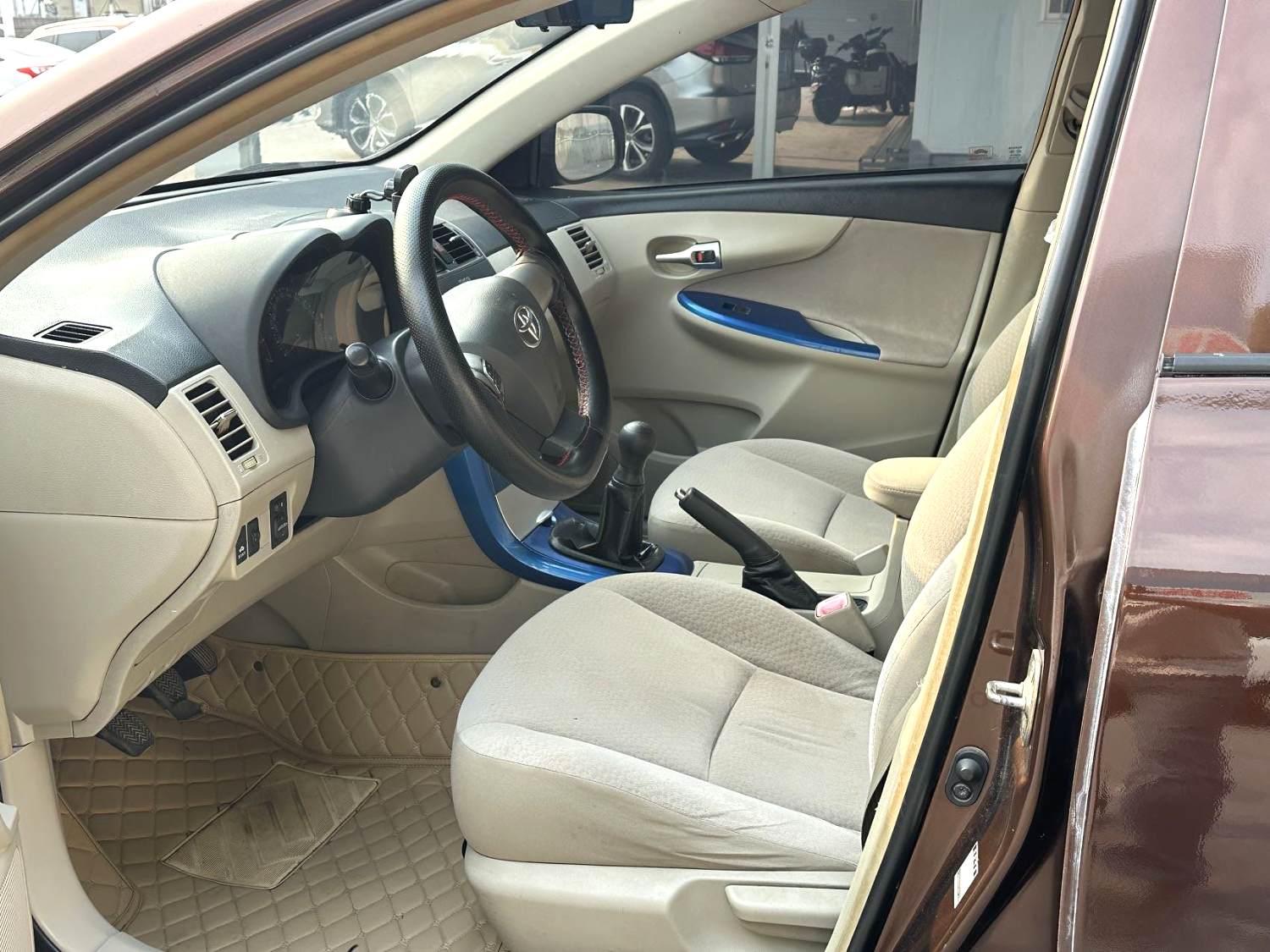 2014 Toyota Corolla - Main View
