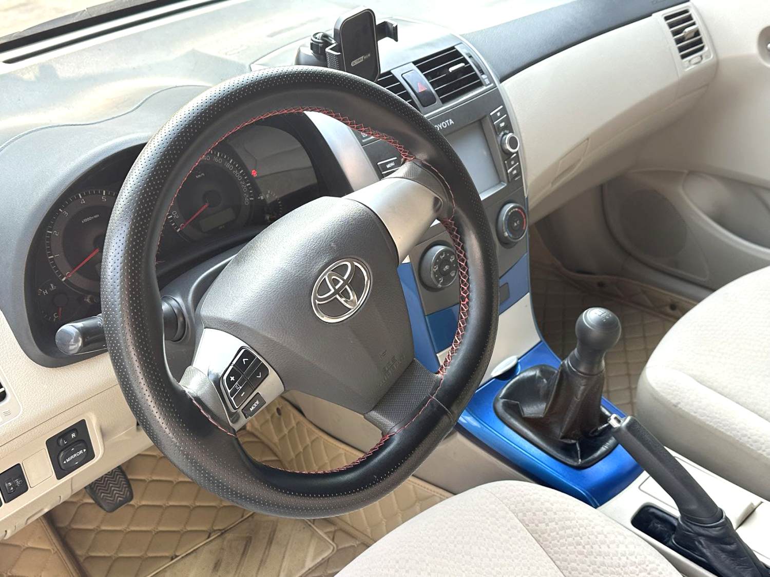 2014 Toyota Corolla - Main View