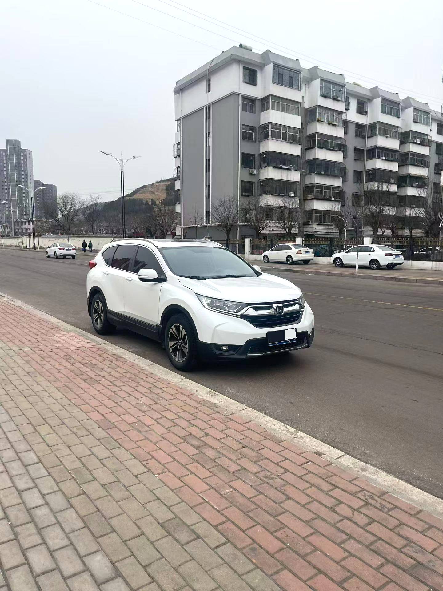 2017 Honda CR-V - Main View