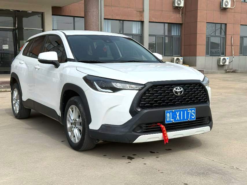 2022 TOYOTA Corolla Cross - Main View