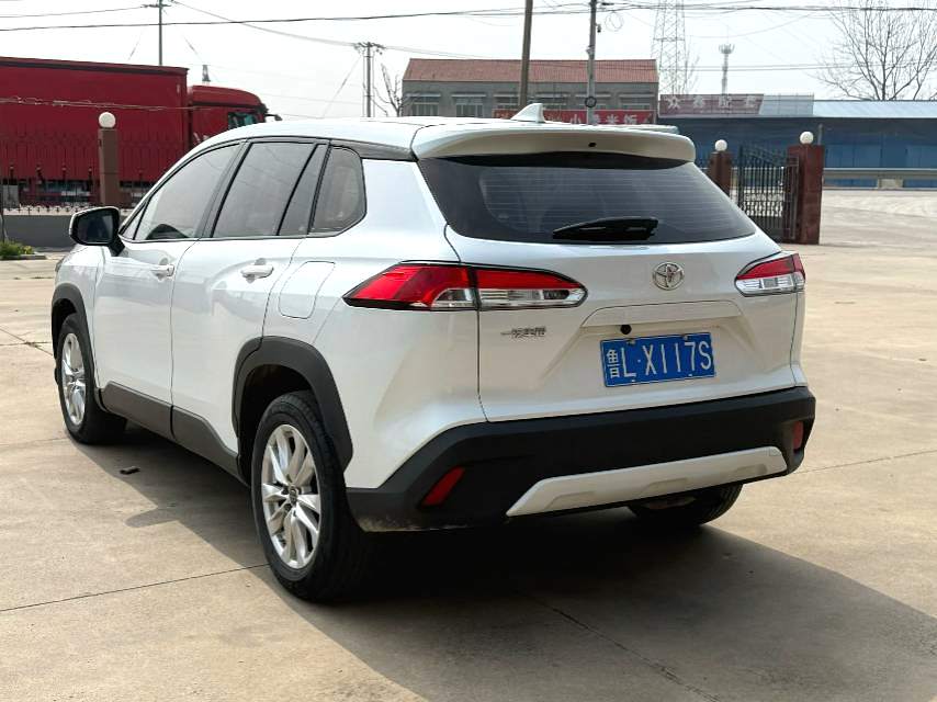 2022 TOYOTA Corolla Cross - Main View
