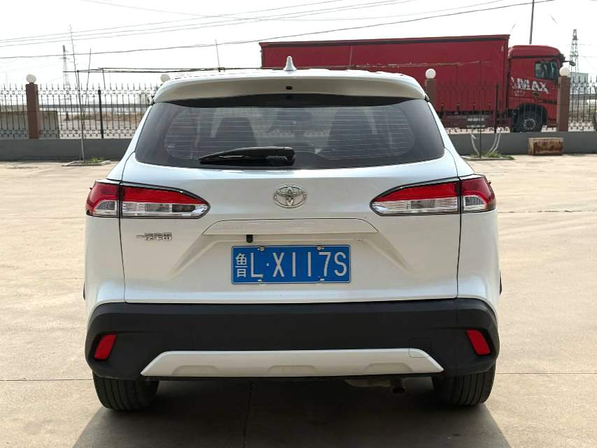 2022 TOYOTA Corolla Cross - Main View