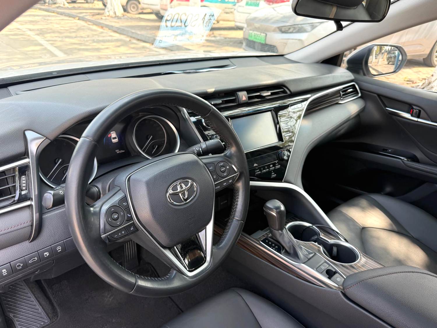 2018 TOYOTA Camry - Main View