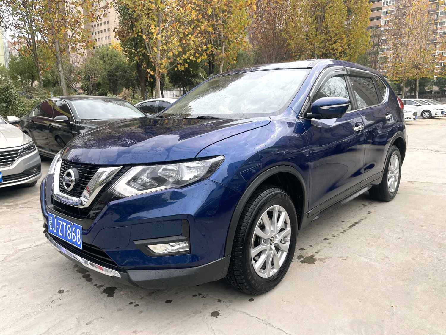 2017 Nissan X-TRAIL - Main View