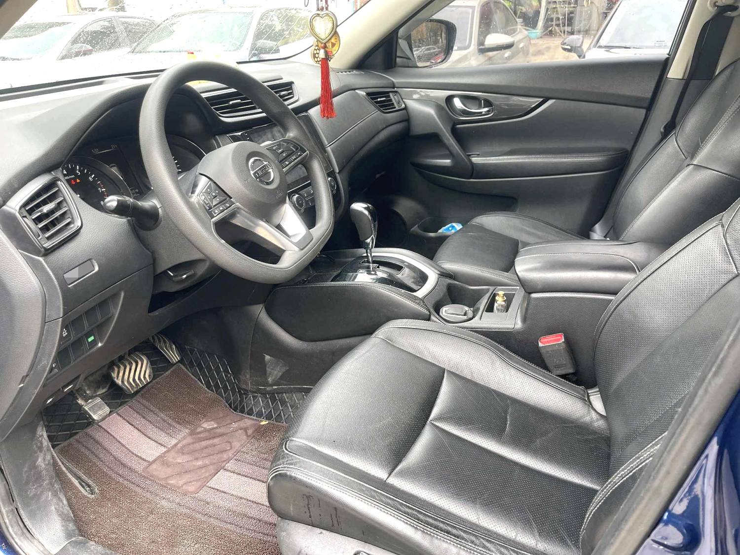 2017 Nissan X-TRAIL - Main View