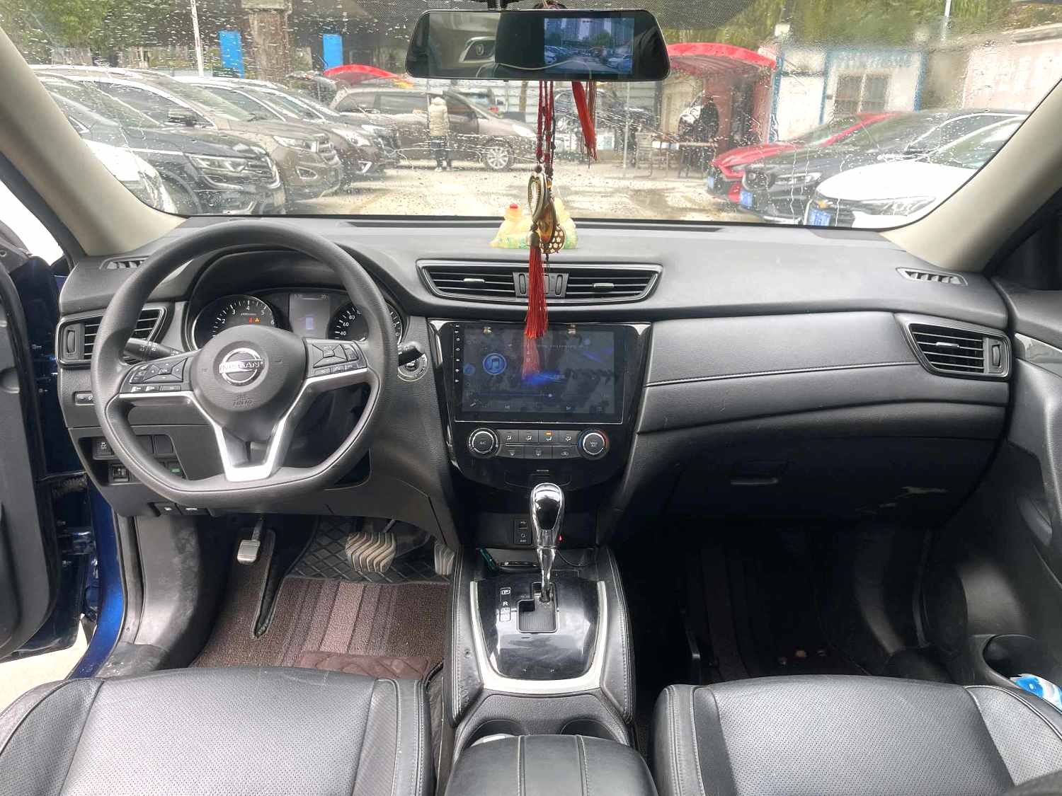 2017 Nissan X-TRAIL - Main View