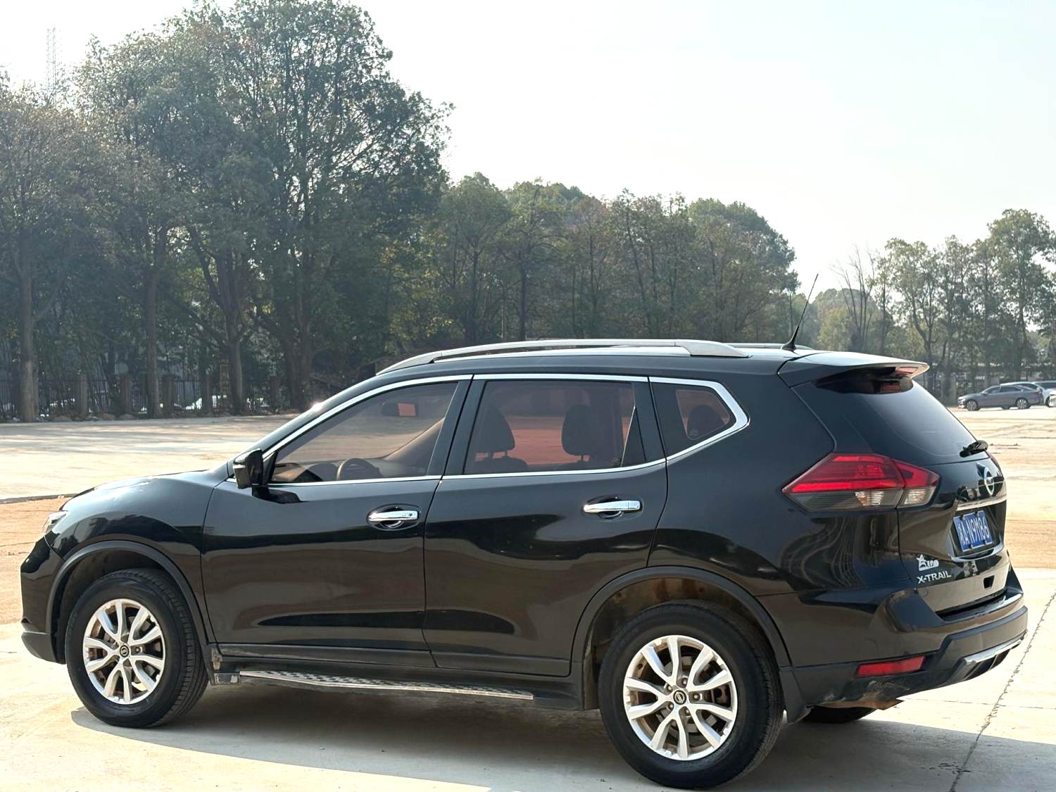 2018 Nissan X-TRAIL - Main View