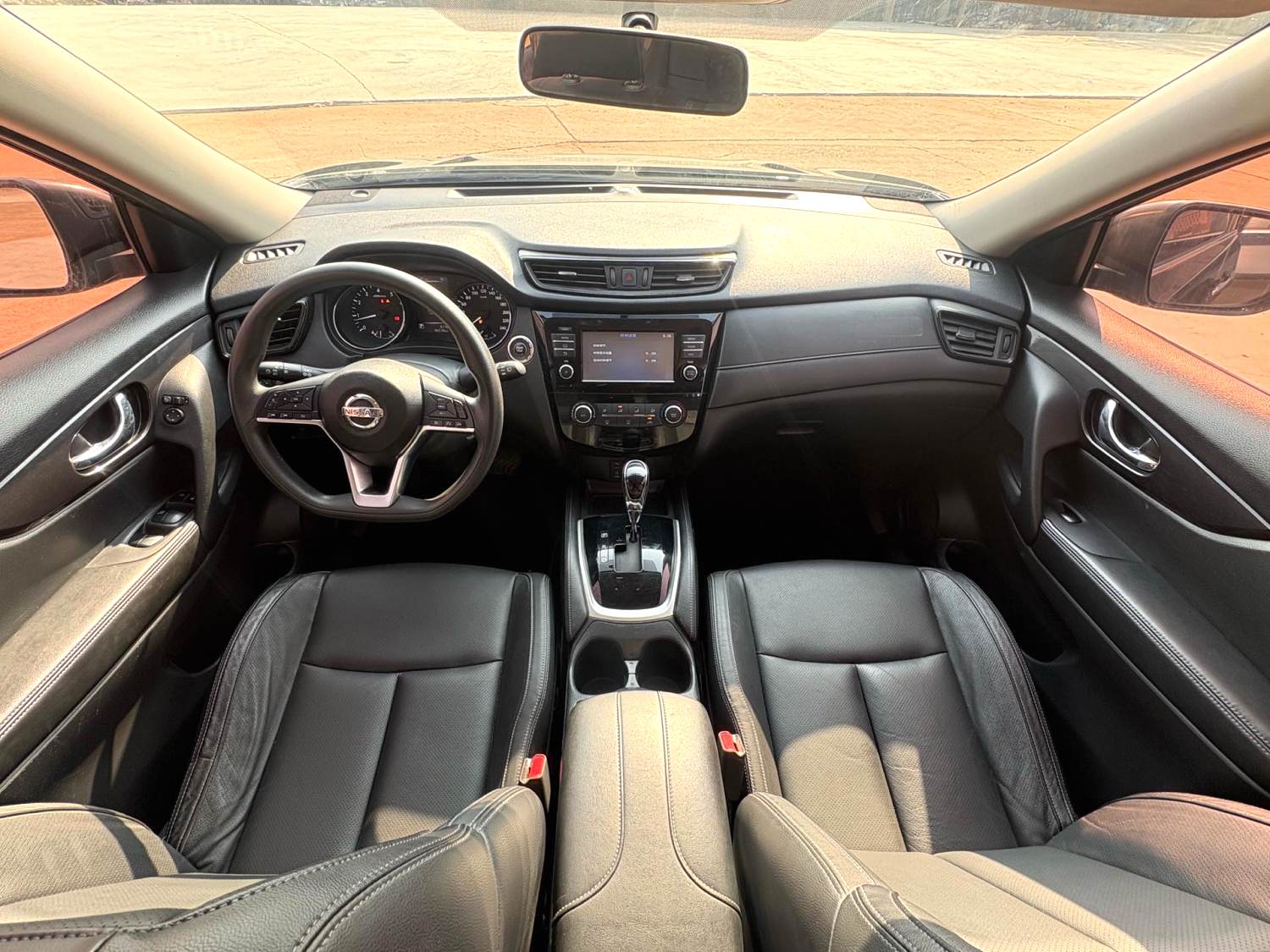 2018 Nissan X-TRAIL - Main View