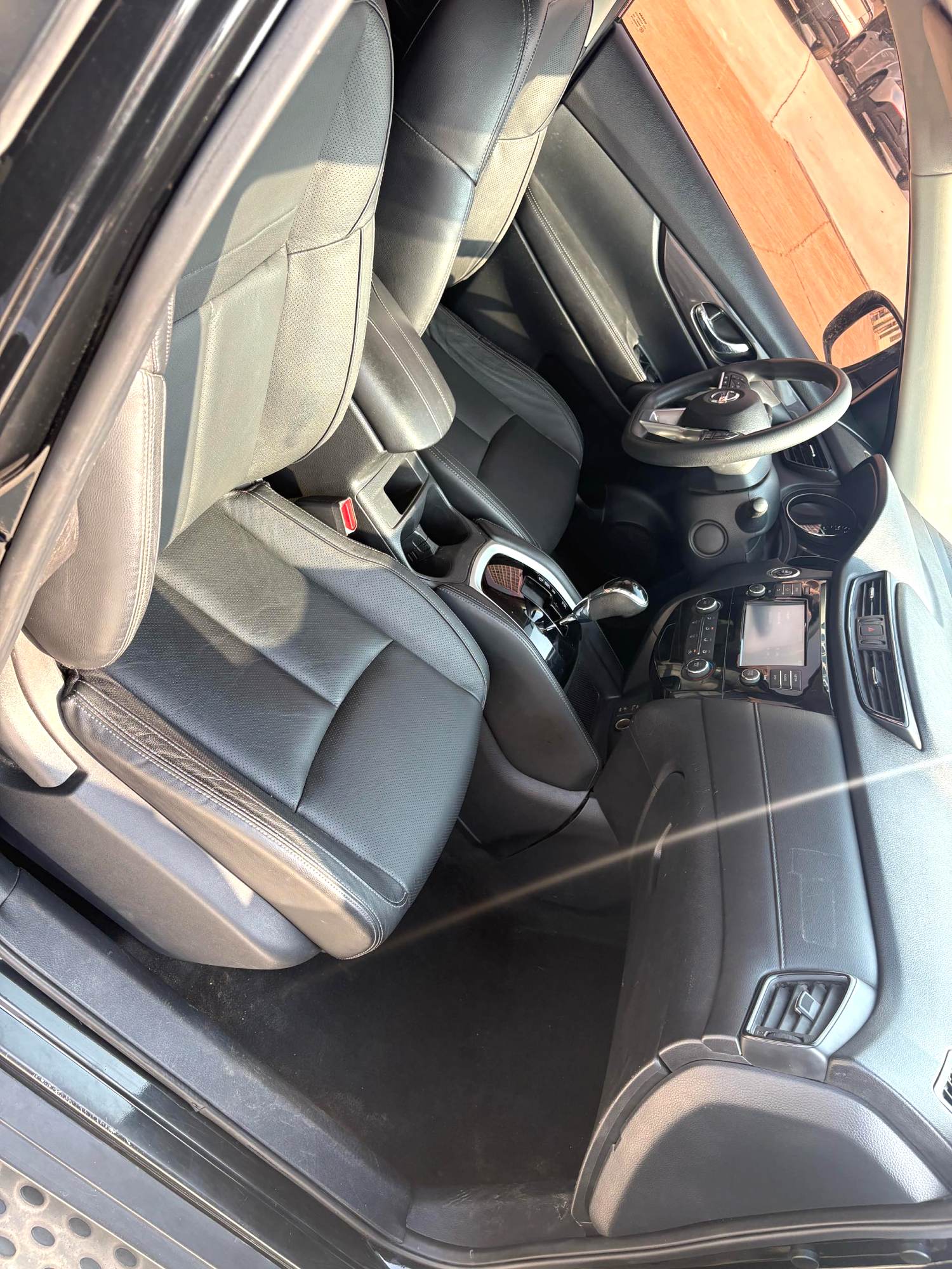 2018 Nissan X-TRAIL - Main View