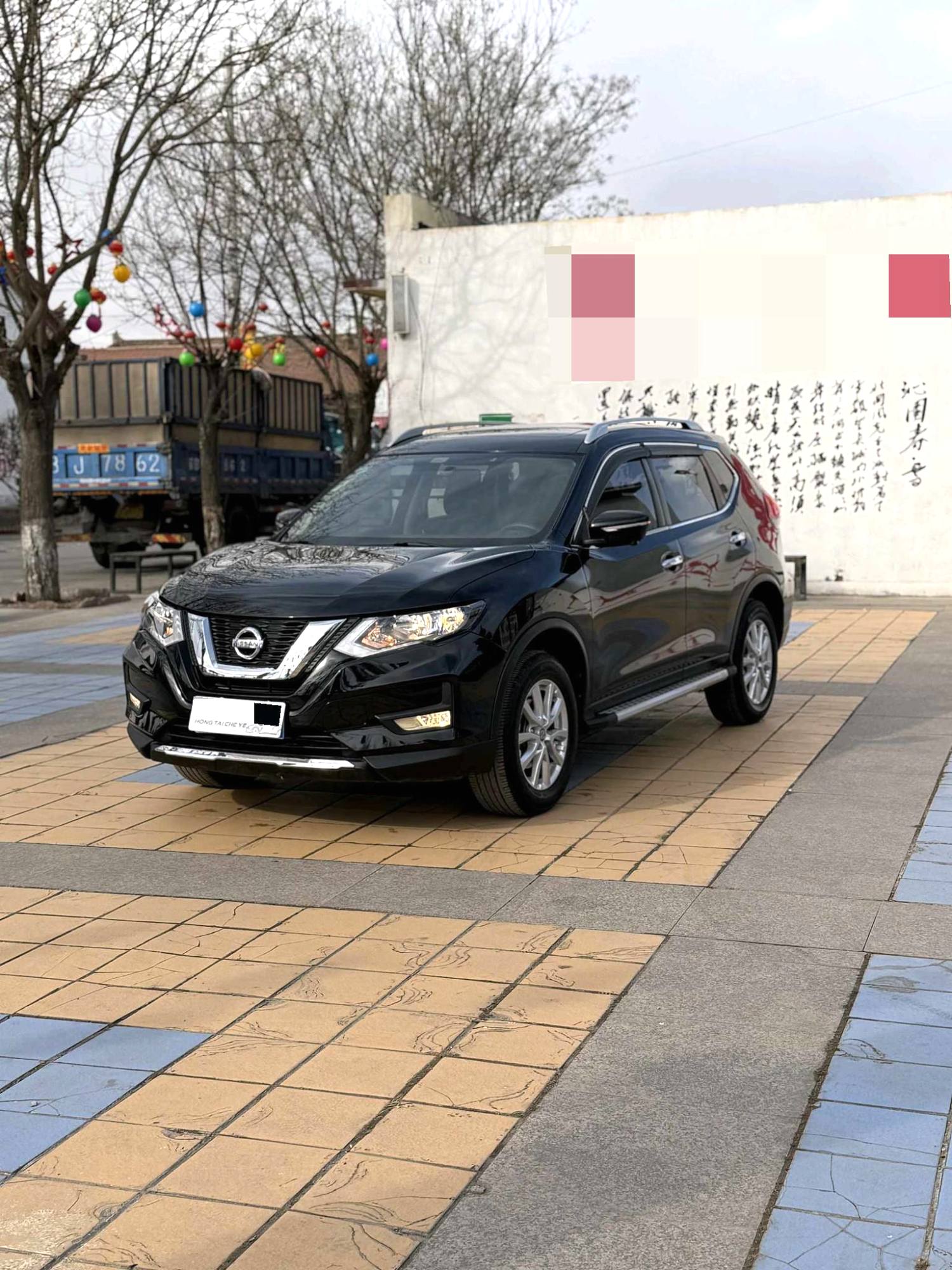 2017 Nissan X-TRAIL - Main View