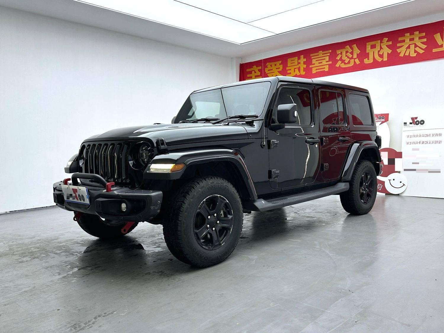 2019 Jeep Wrangler Rubicon - Main View