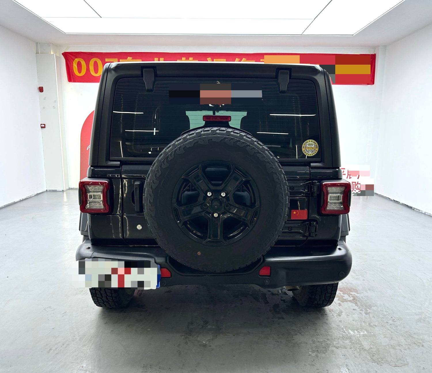 2019 Jeep Wrangler Rubicon - Main View