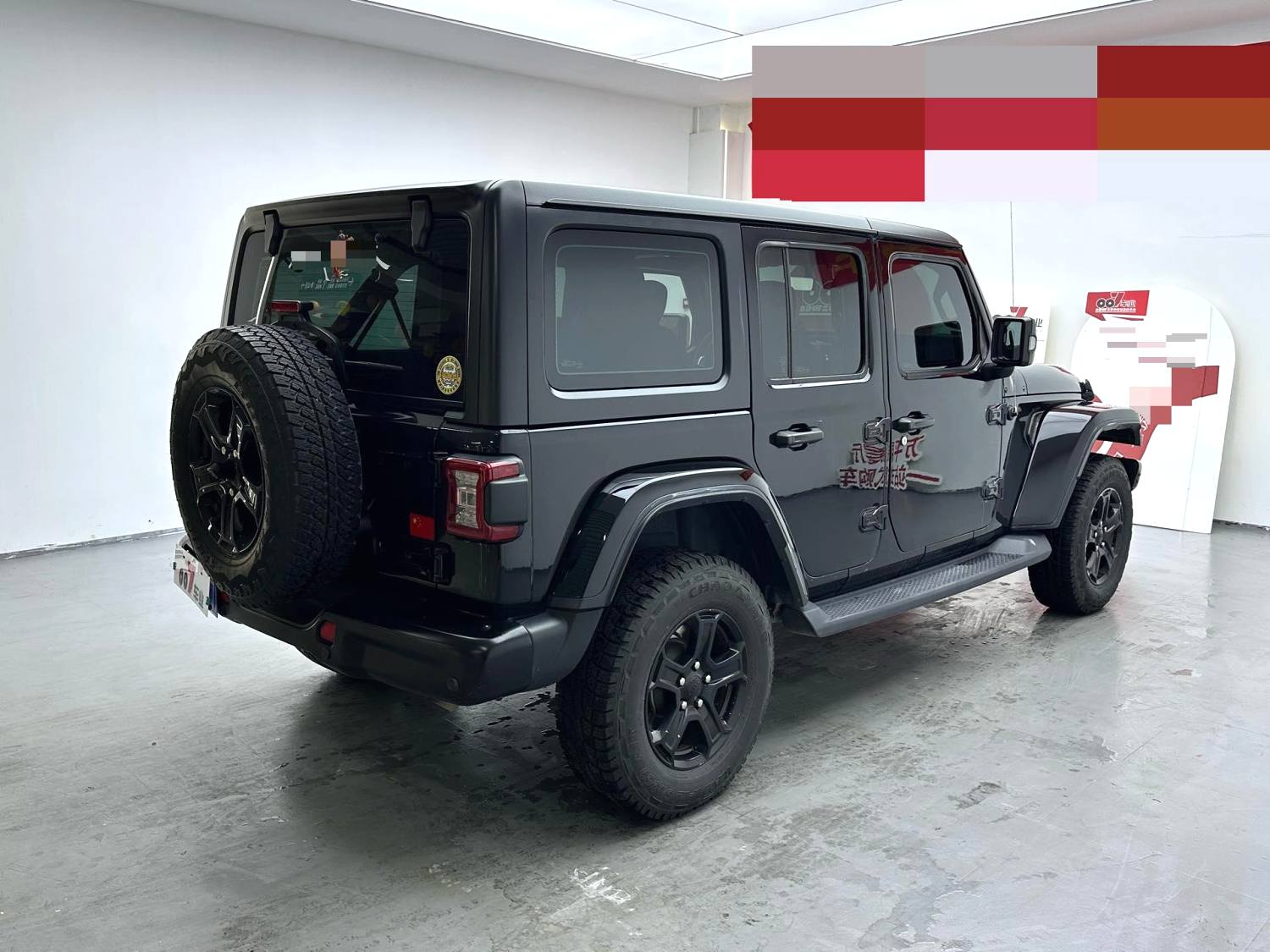 2019 Jeep Wrangler Rubicon - Main View