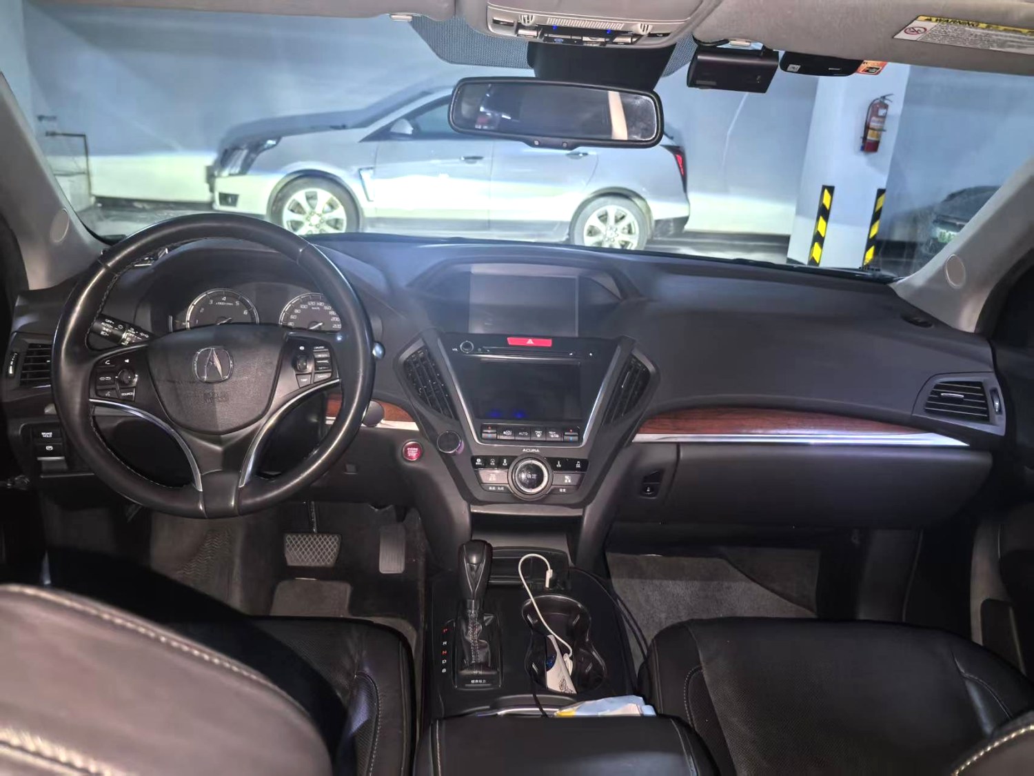 2016 Acura MDX - Main View