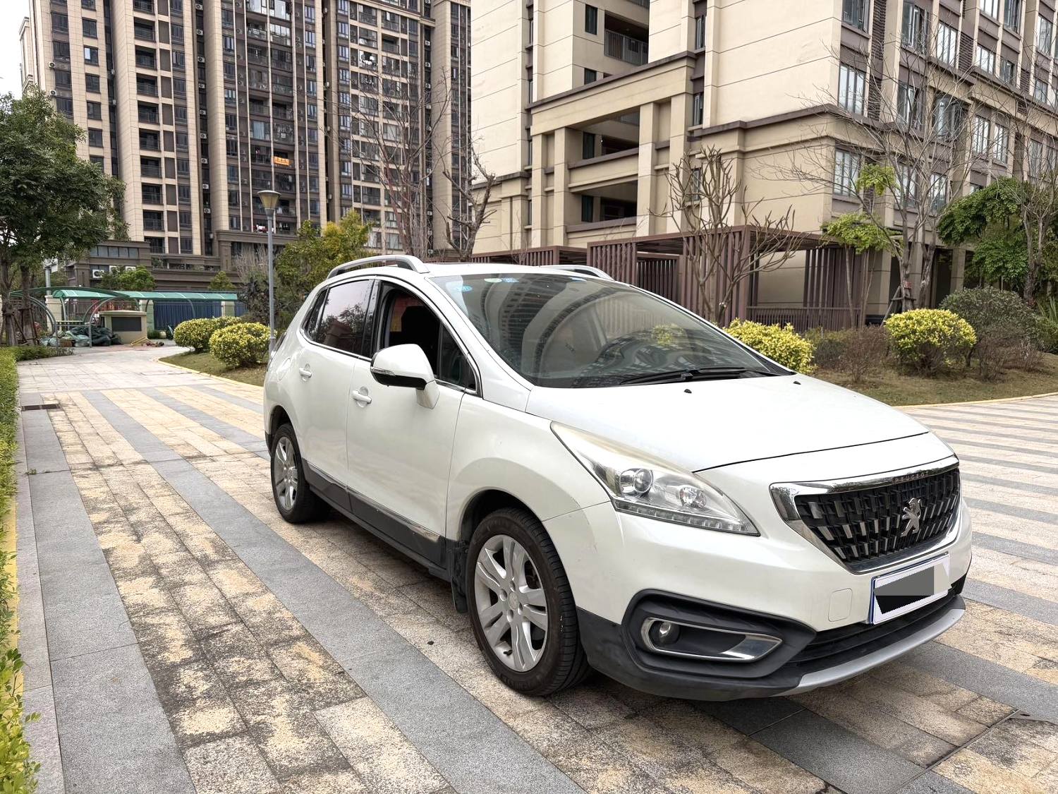 2017 Peugeot 3008 - Main View