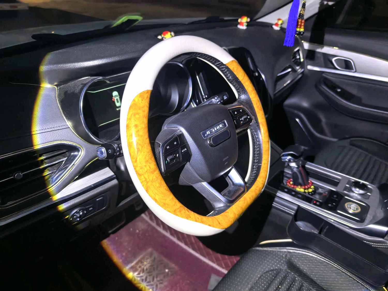 2020 Jetour X70 6Seats - Main View