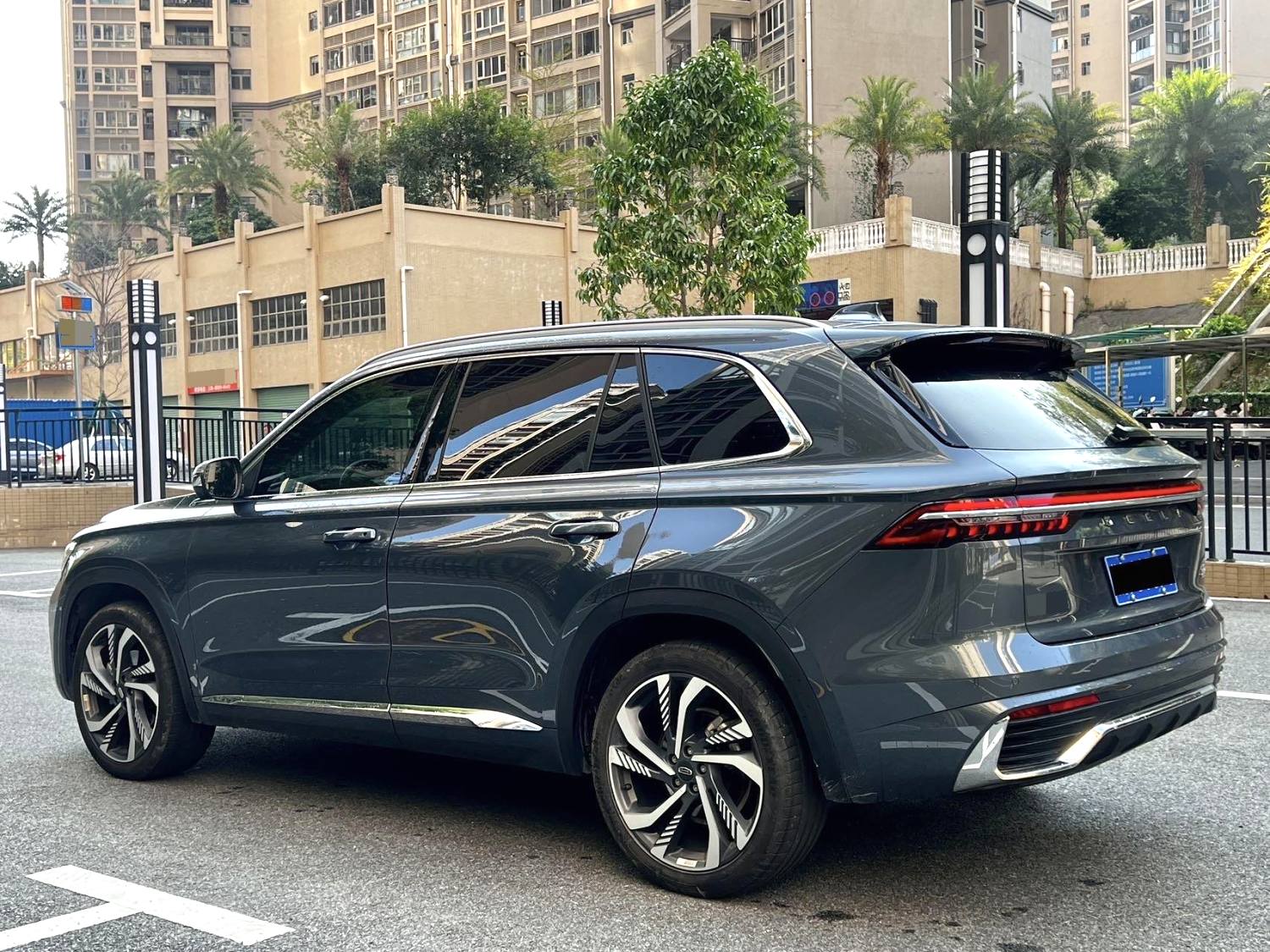 2023 Geely Monjaro - Main View