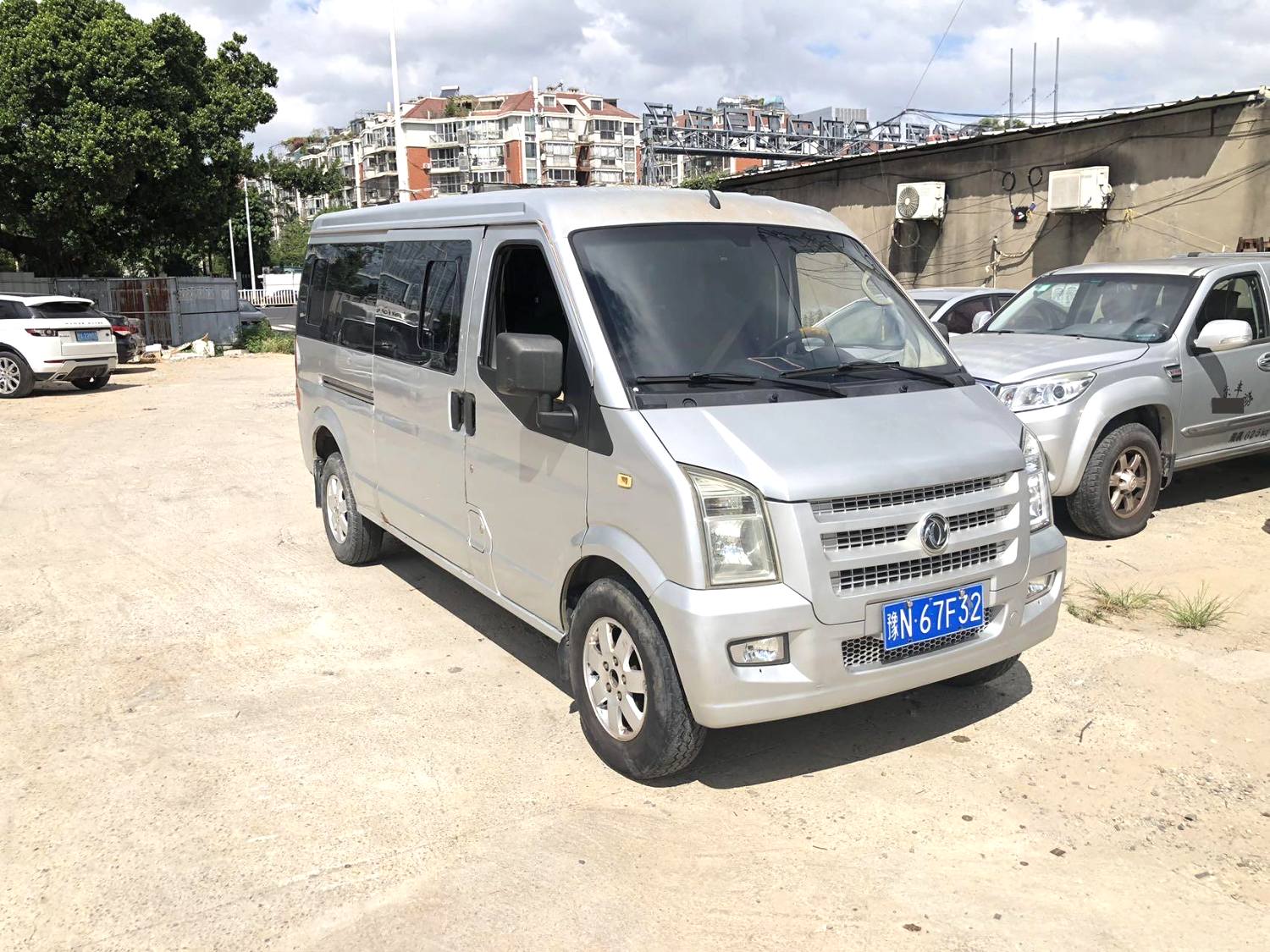 2016 Dongfeng C37 - Main View