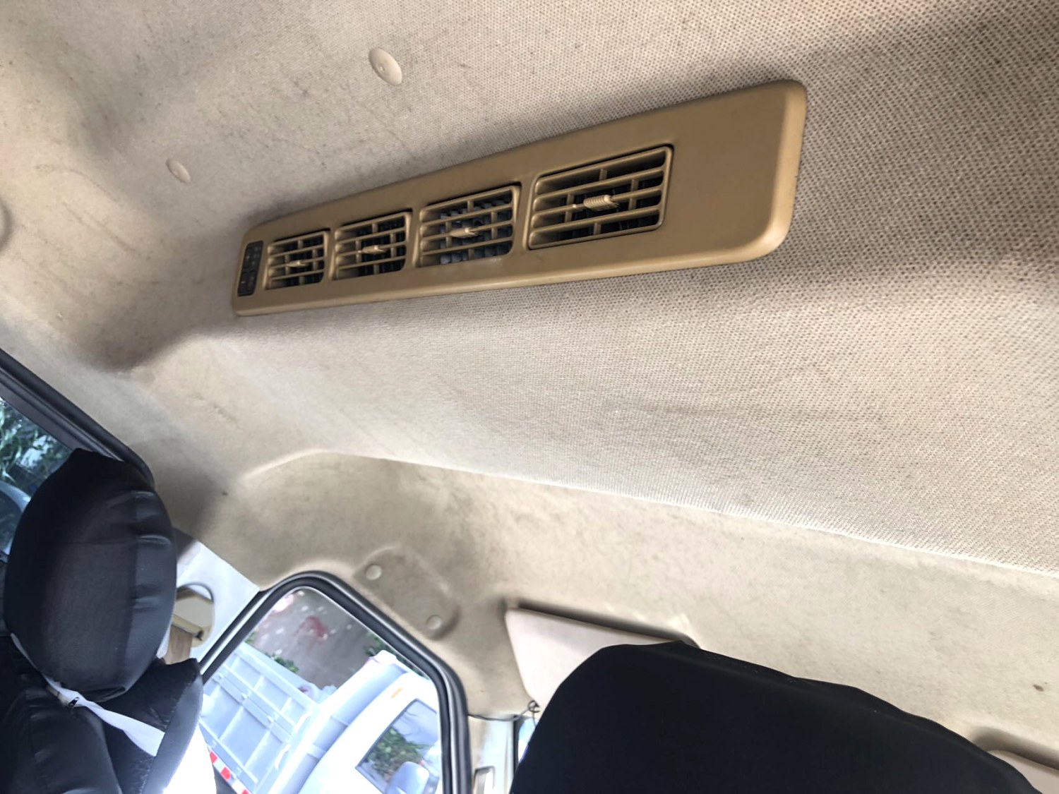 2016 Dongfeng C37 - Main View