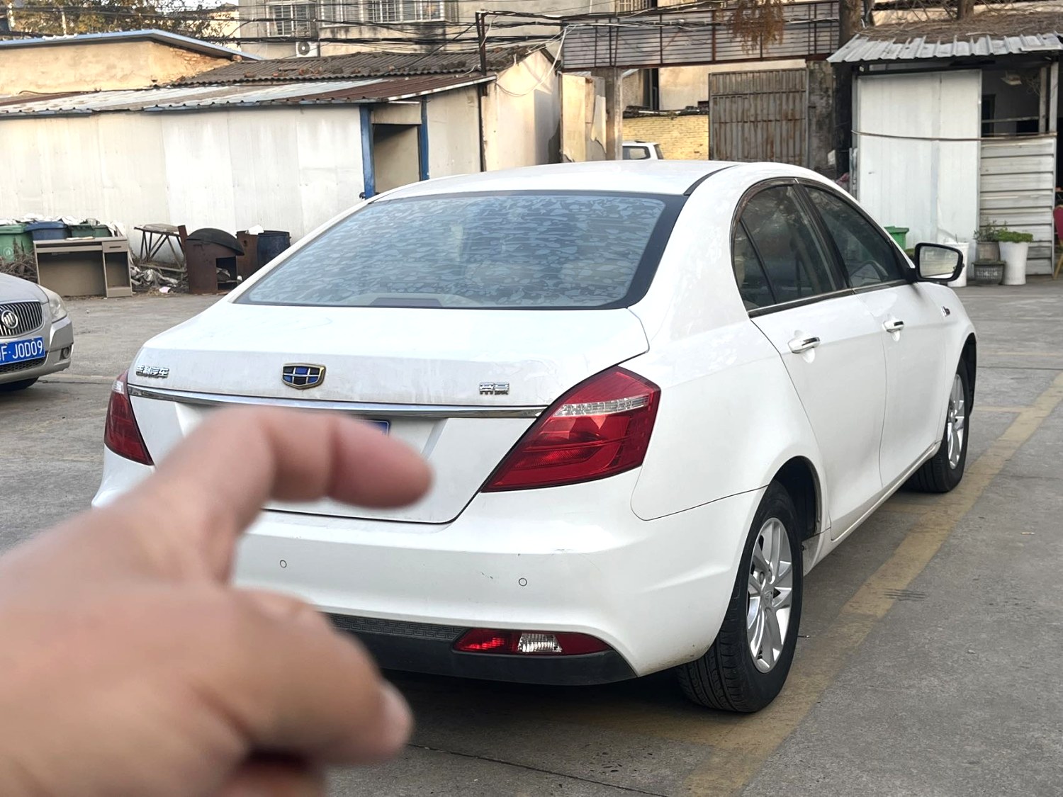 2016 Geely Emgarand - Main View