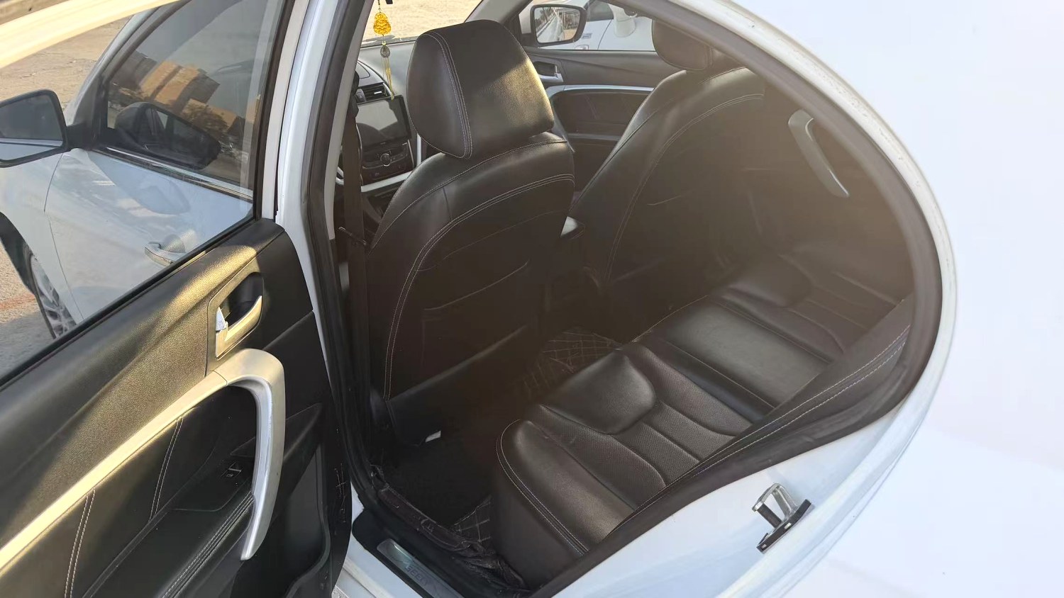 2015 Geely Emgarand - Main View