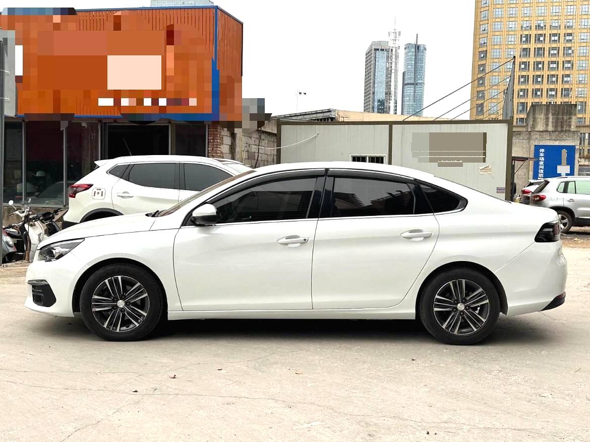 2018 Peugeot 308 - Main View