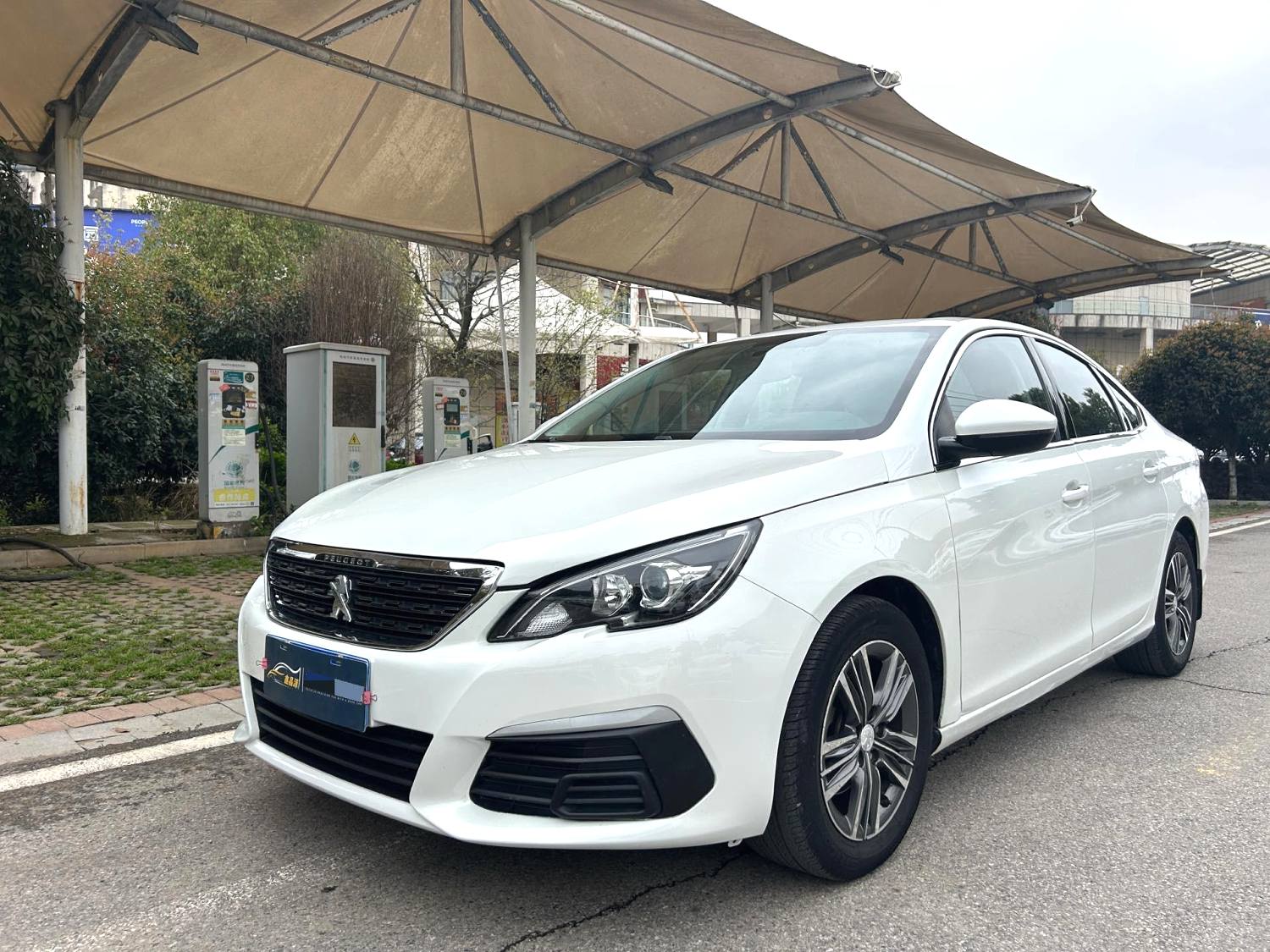 2018 Peugeot 308 - Main View