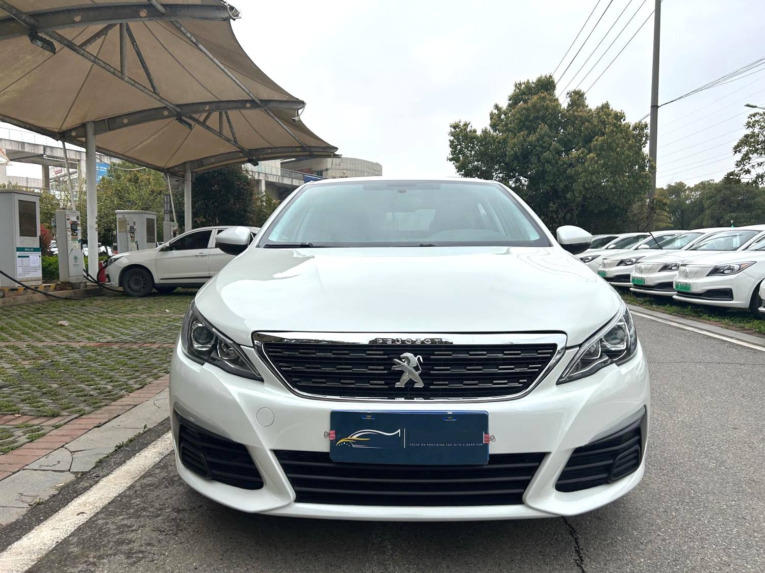 2018 Peugeot 308 - Main View