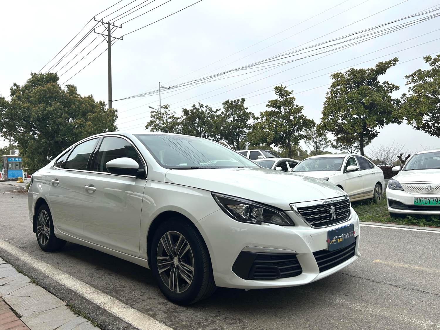 2018 Peugeot 308 - Main View