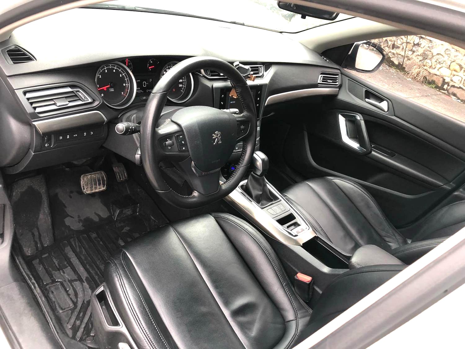 2017 Peugeot 408 - Main View