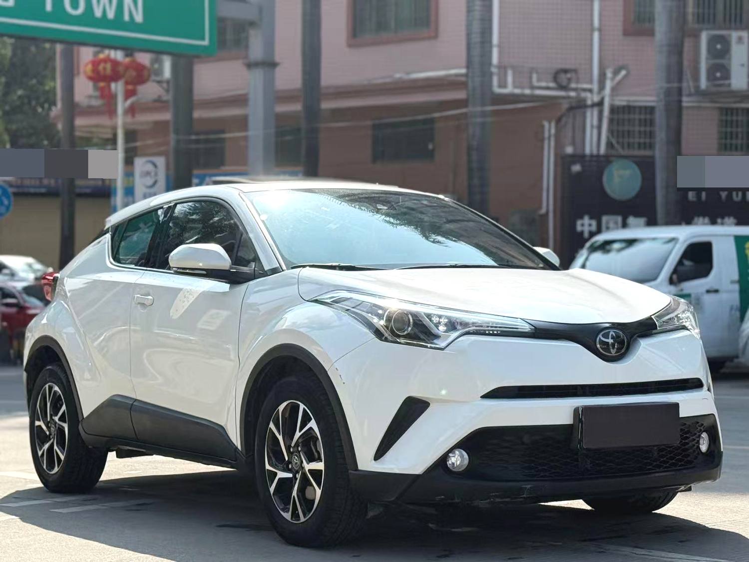 2020 Toyota C-HR - Main View