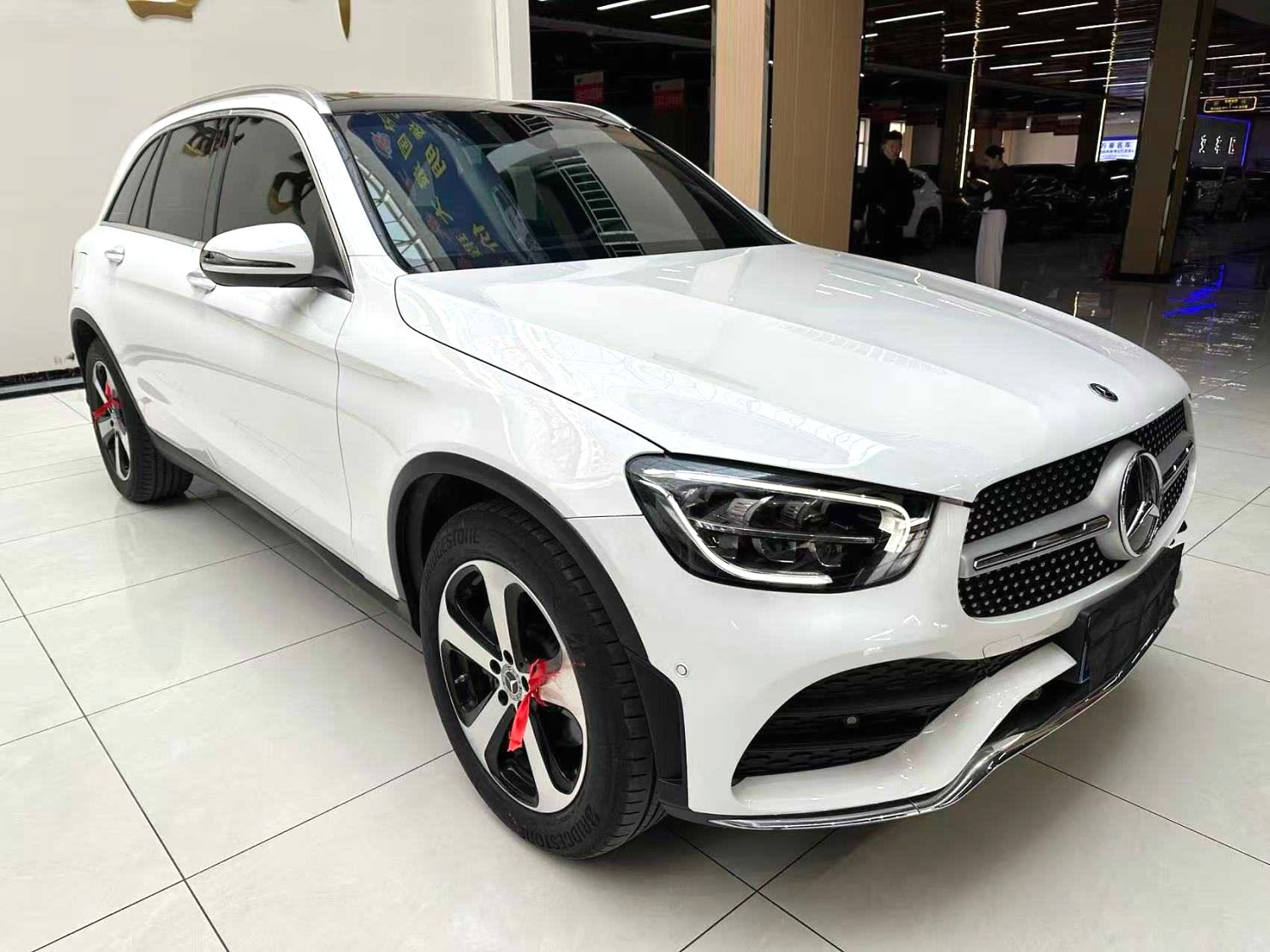 2022 Benz GLC 260L - Main View