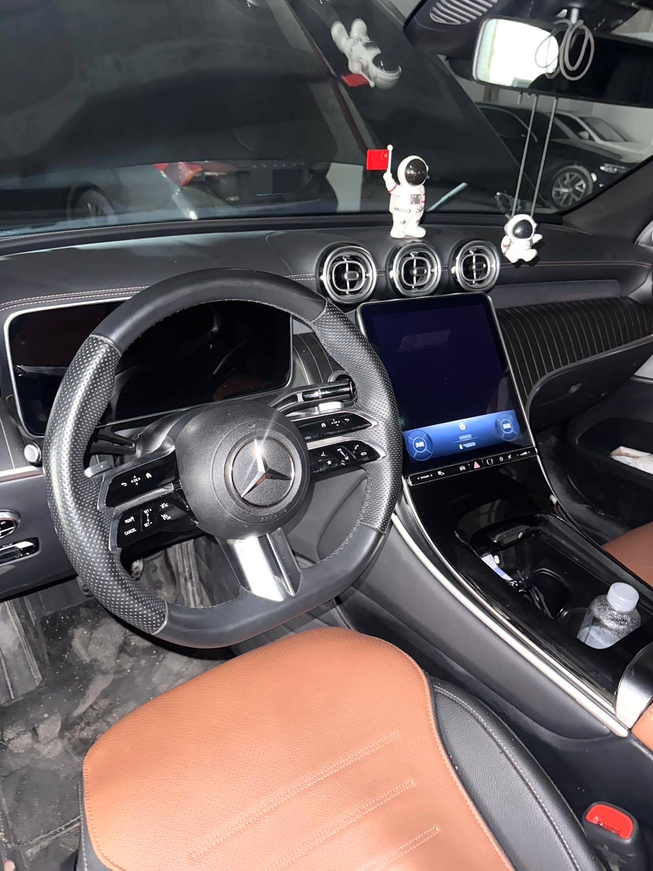2023 Benz GLC 260L - Main View