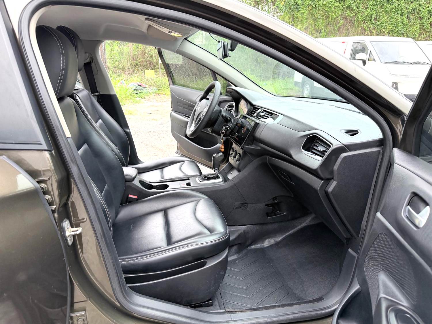 2019 Citroën C4L - Main View