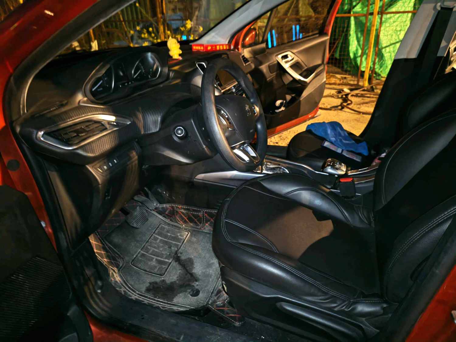 2018 Peugeot 2008 - Main View