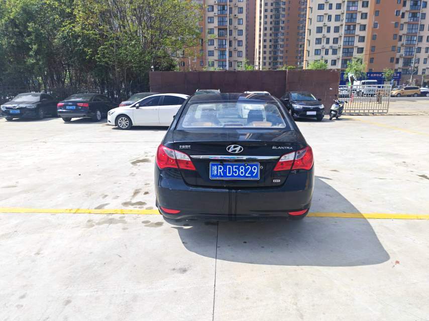 2013 Hyundai Elantra - Main View