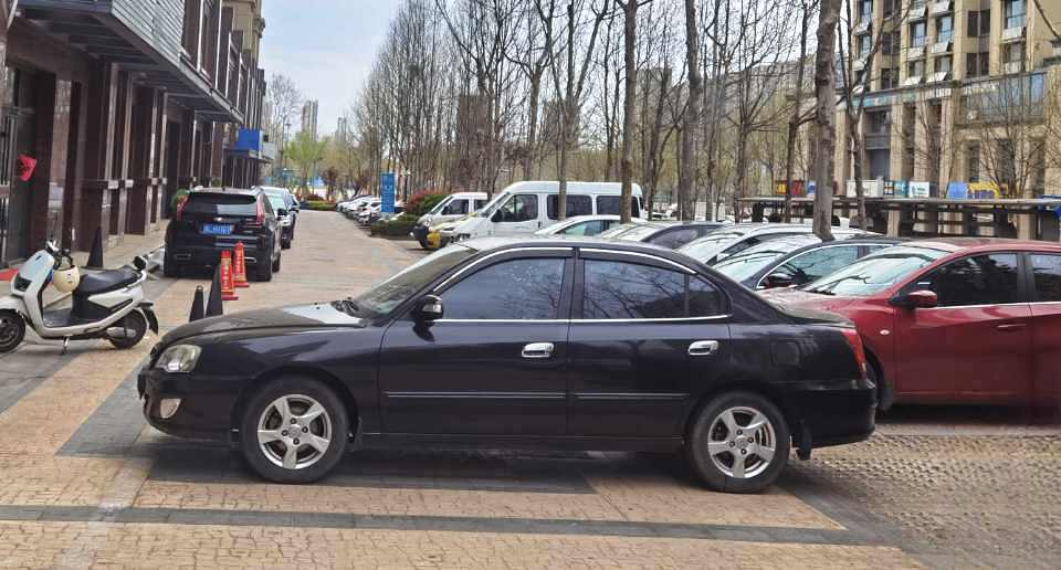 2012 Hyundai Elantra - Main View