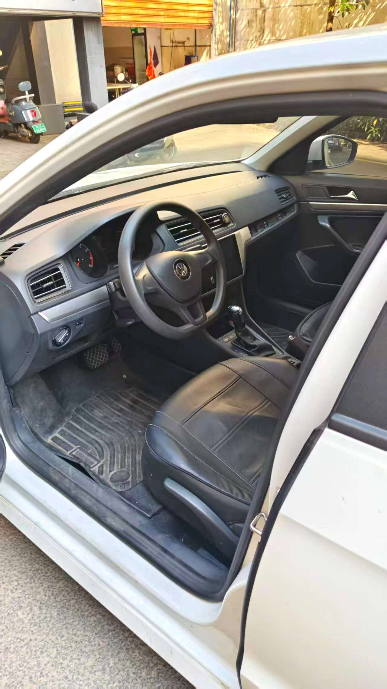 2021 VW Lavida - Main View