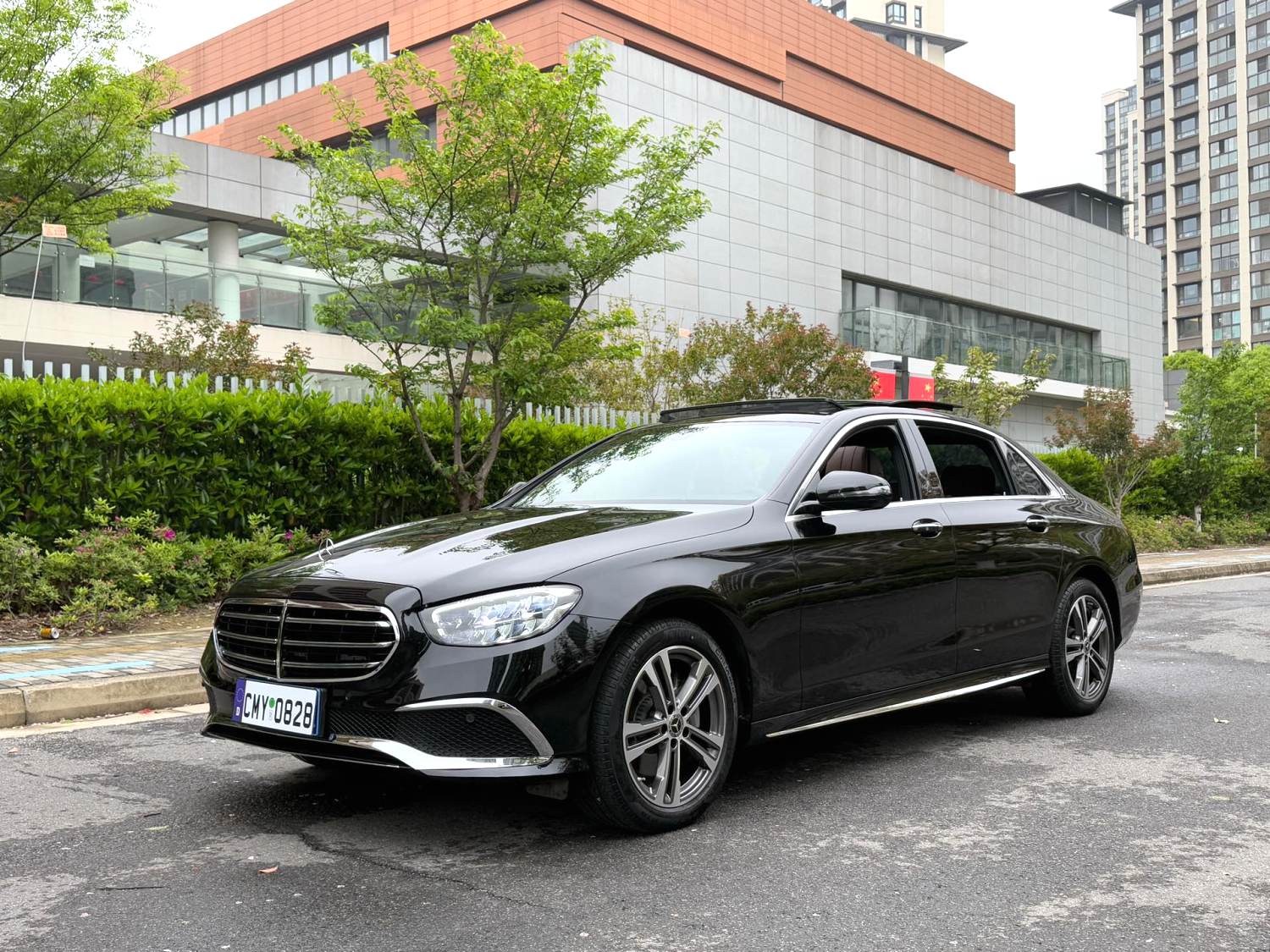 2023 Benz E260L - Main View