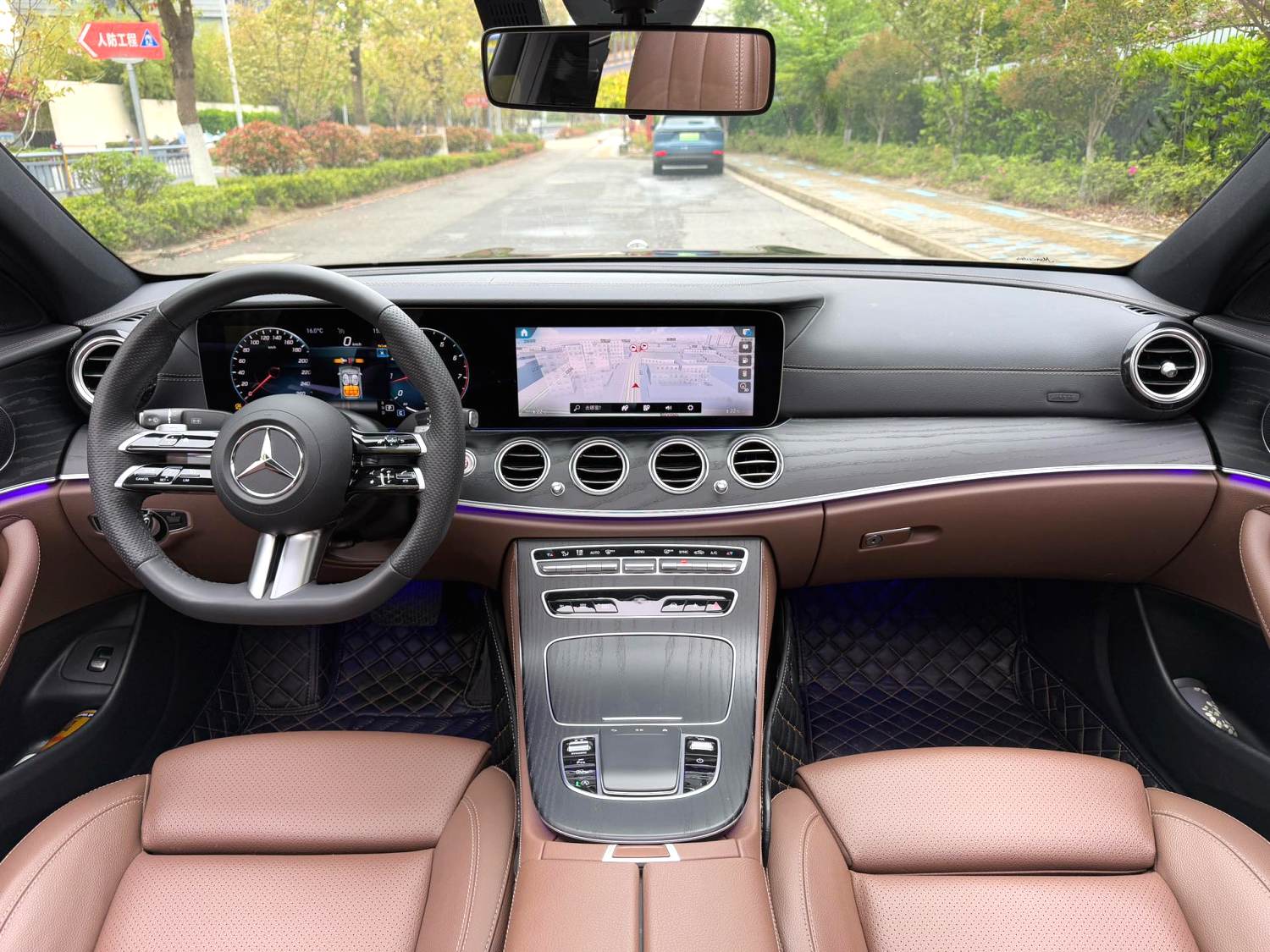 2023 Benz E260L - Main View