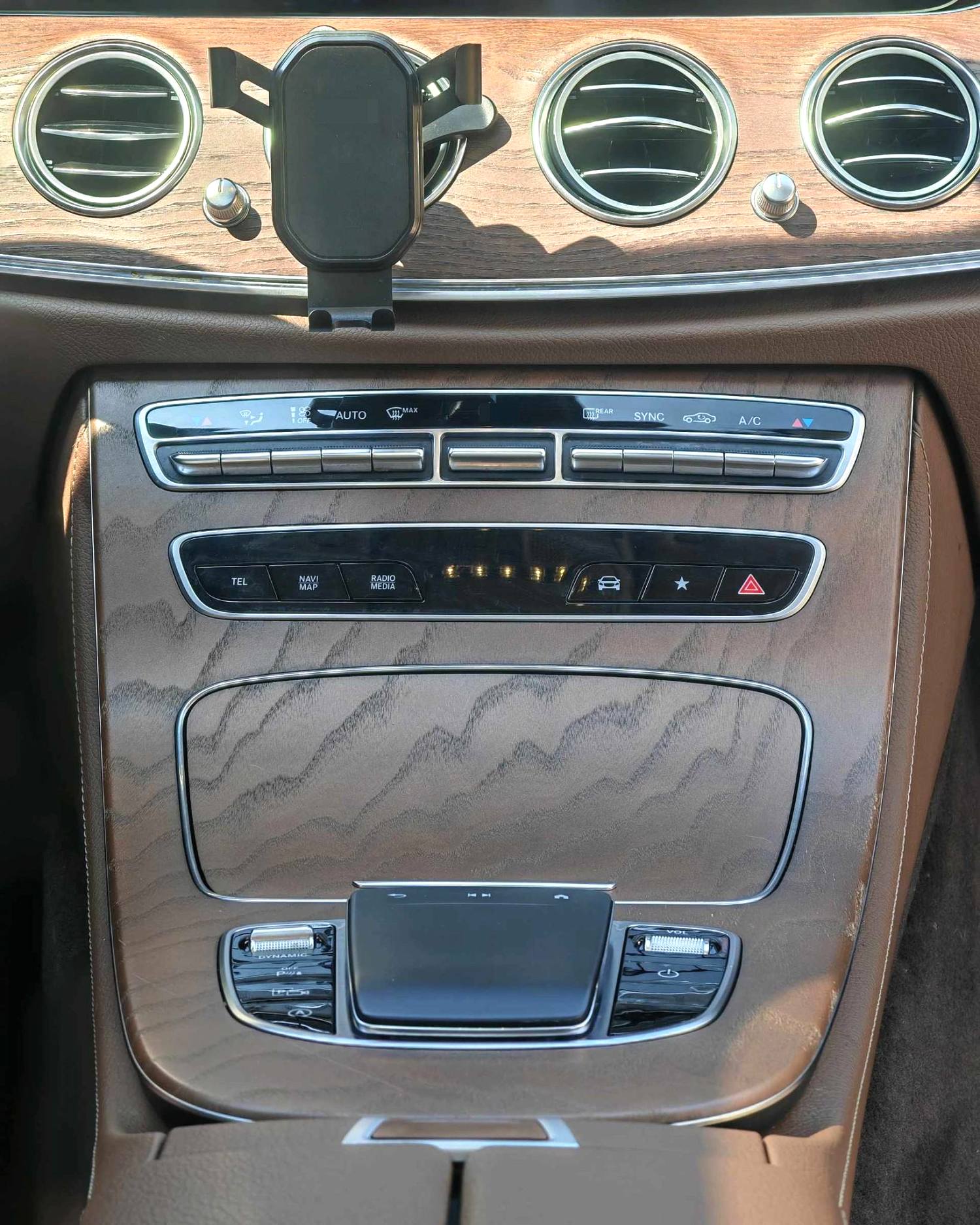 2023 Benz E260L - Main View