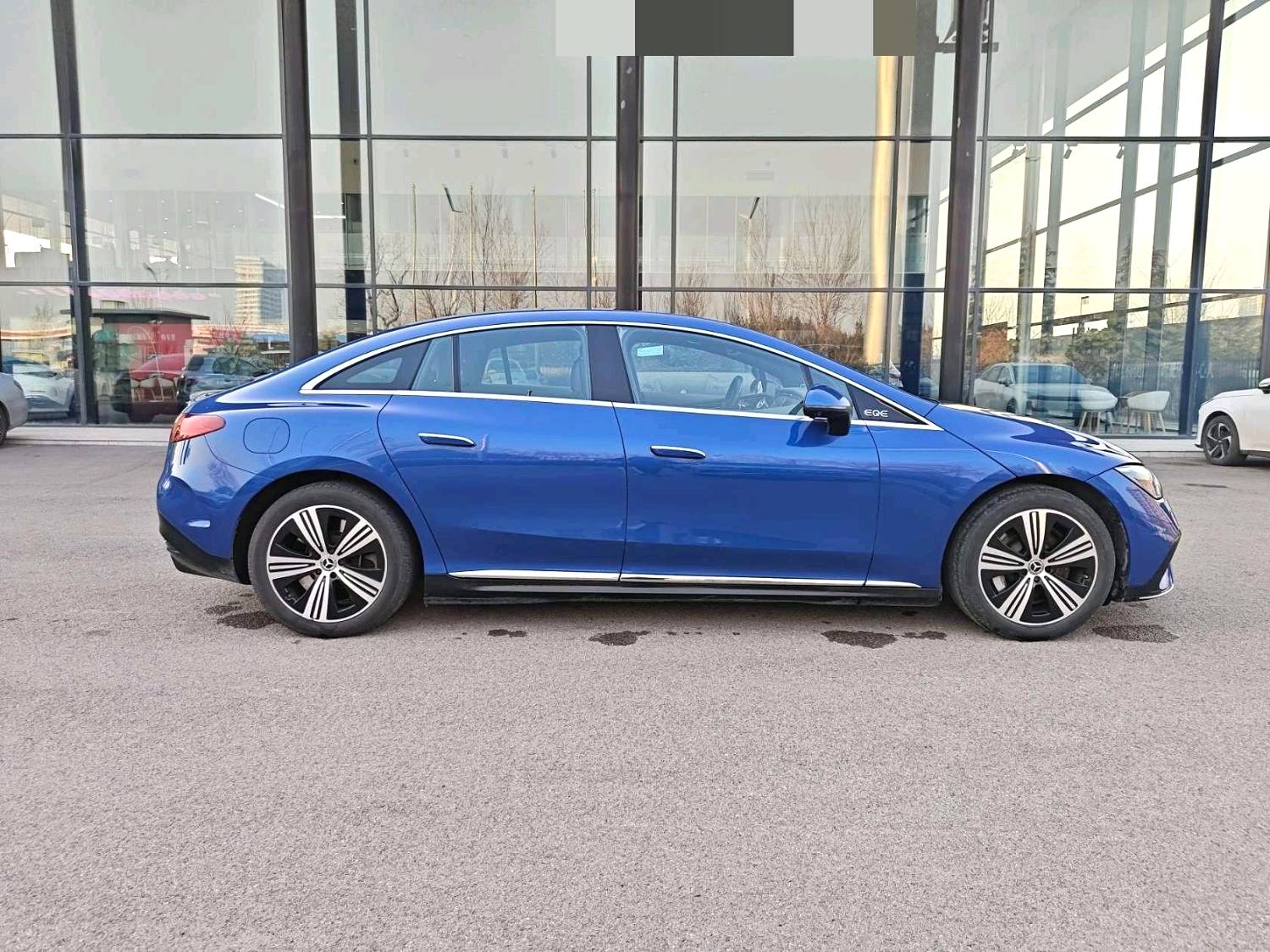 2023 Benz EQE 350 - Main View
