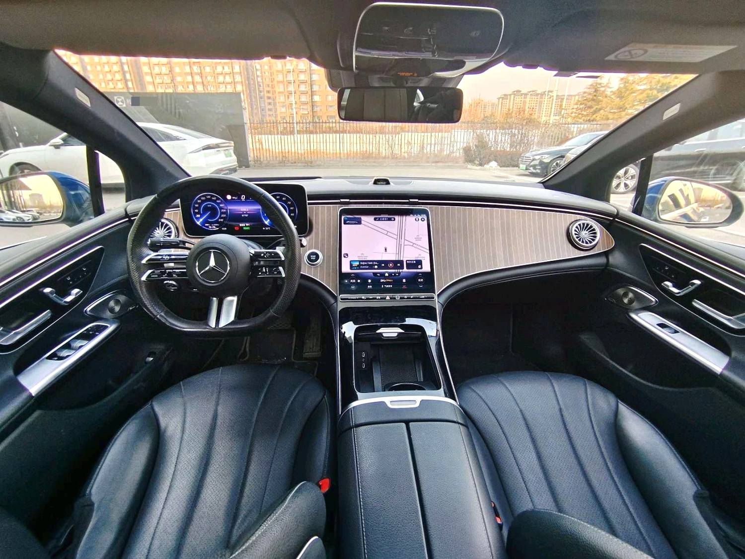 2023 Benz EQE 350 - Main View