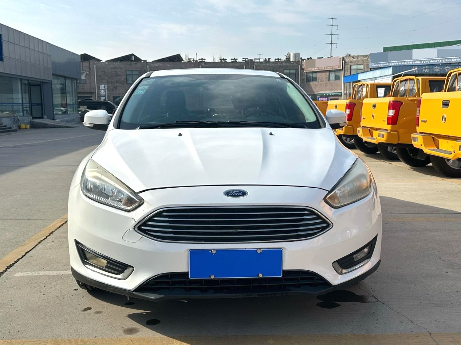 2016 Ford Focus - Main View
