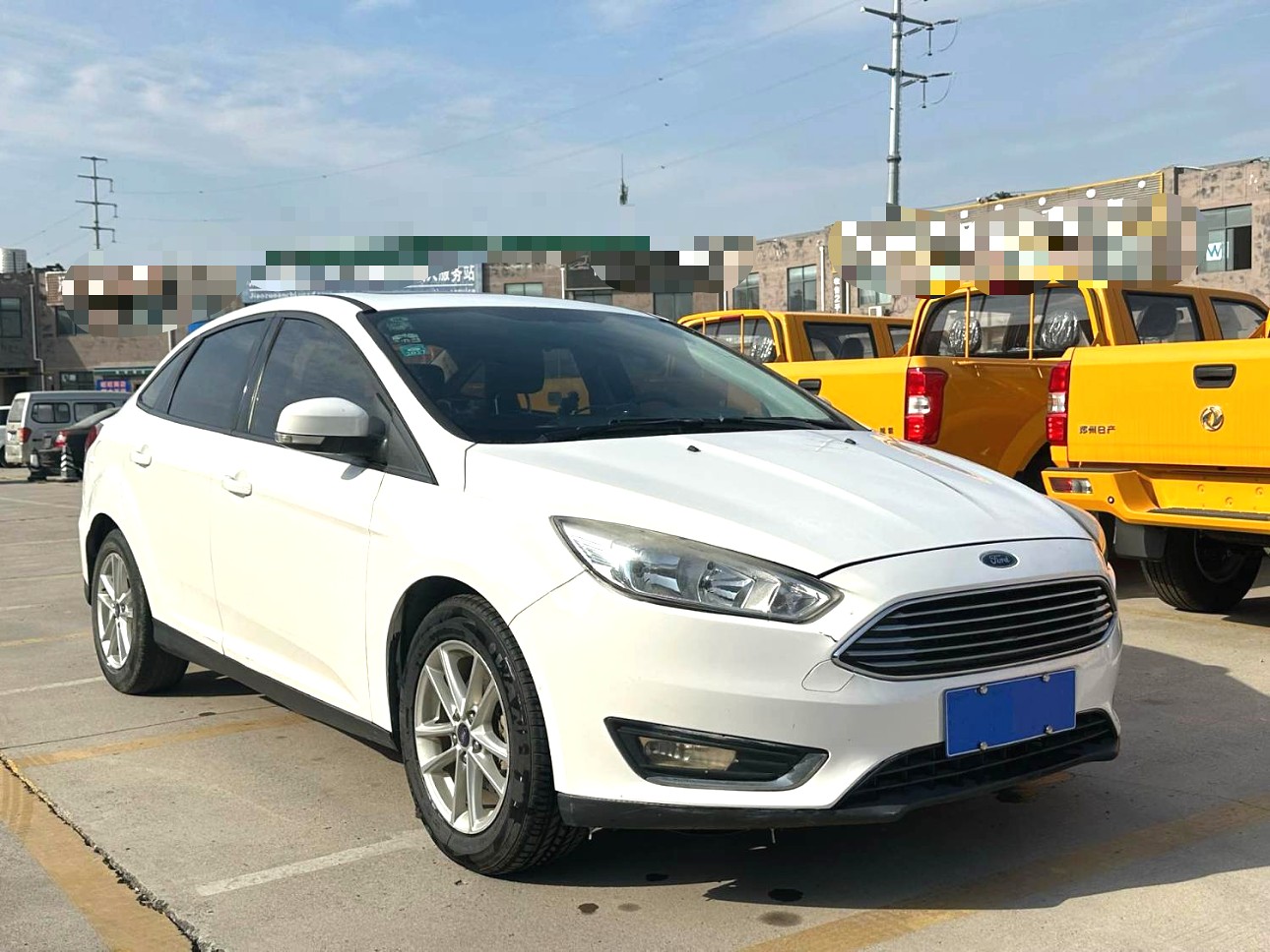 2016 Ford Focus - Main View